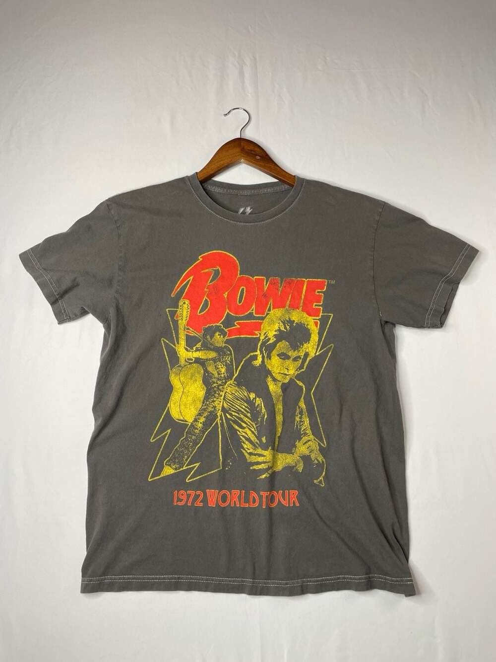 David Bowie 1972 World Tour Graphic T-Shirt Gray Medium